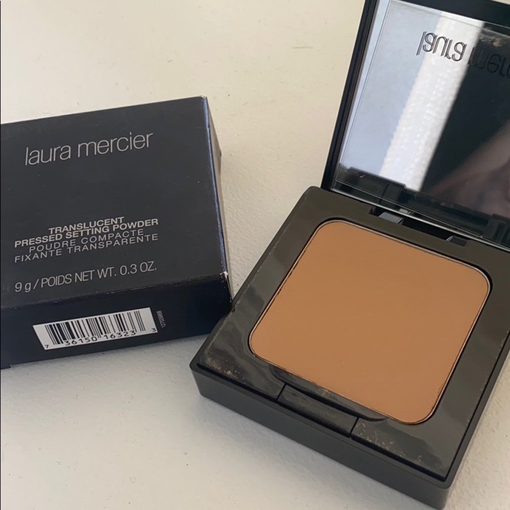 Laura Mercier pressed setting powder Medium Deep